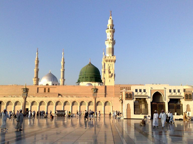 Intip Cara Daftar Kelas Al-Quran Gratis di Masjid Nabawi!