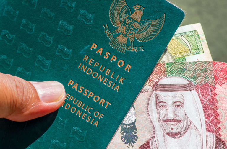 Nekat Mau Haji Pakai Visa Ilegal? Siap-Siap Denda Rp44 Juta!