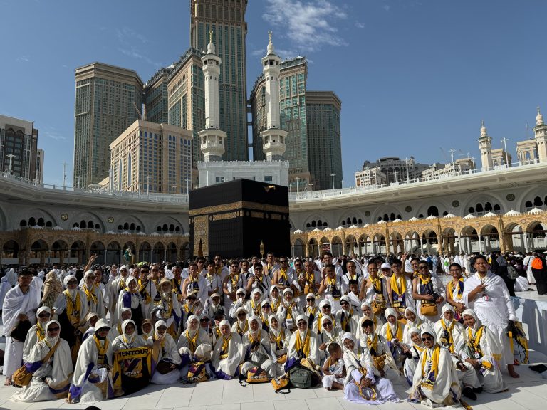 Paket Umroh Liburan Sekolah: Waktu Terbaik Umroh Bareng Anak