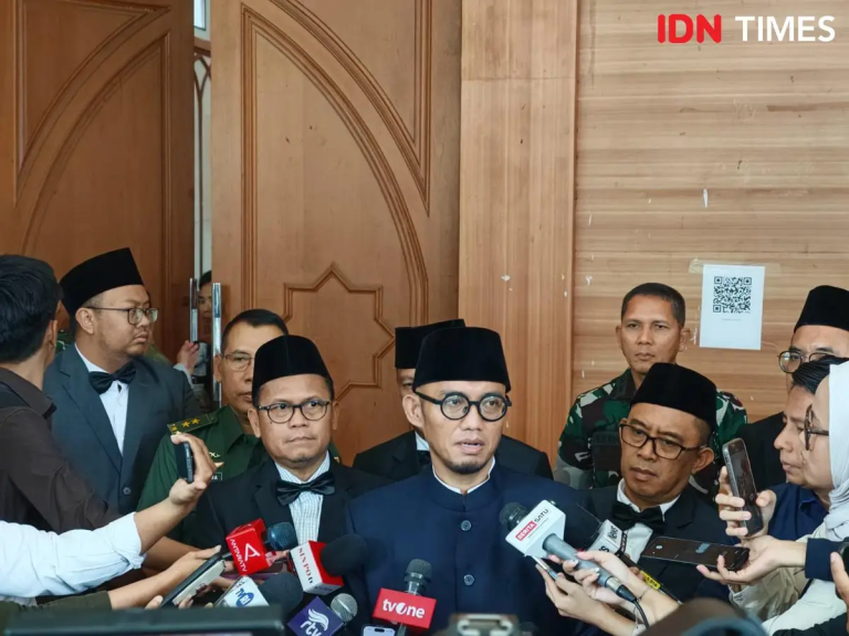 Benarkah Berangkat Umroh Kini Harus Via Asrama Haji?